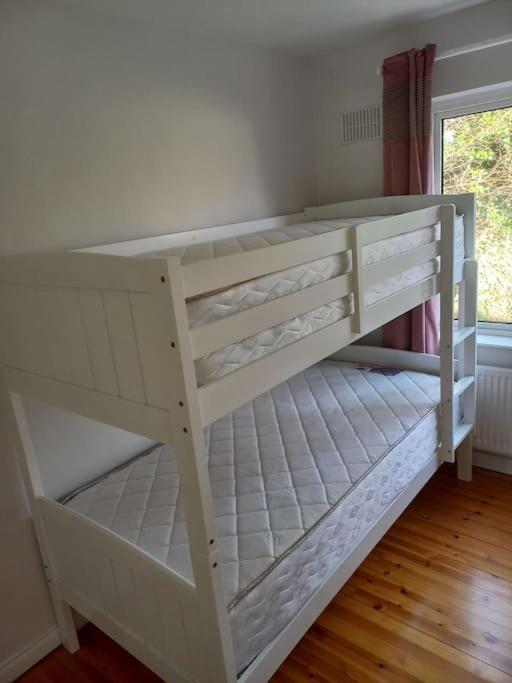 Large 4Bed Available Long-Term In Letterkenny Villa Kültér fotó